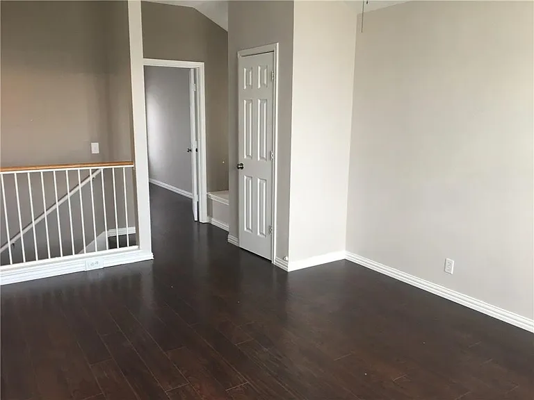 312 Estate Dr — Photo 21