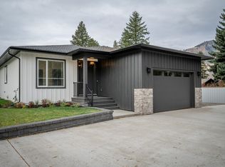 2244 Valleyview Dr, Kamloops, BC V2C4C1