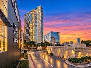 14 Greenway Plz Unit 23M, Houston, TX 77046