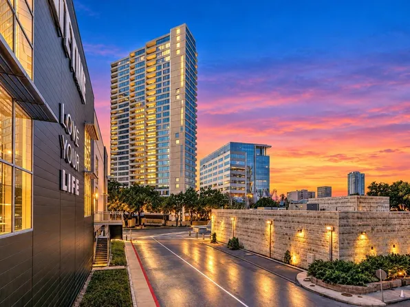 14 Greenway Plz Unit 23M, Houston, TX 77046