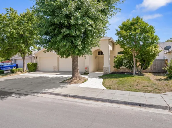 5611 W Carmen Ave, Fresno, CA 93722