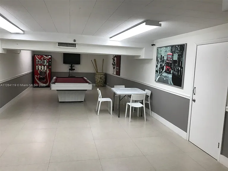 100 Lincoln Rd #943 — Photo 33