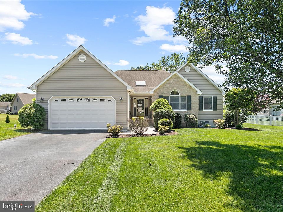 1st image of 30888 Buttonwood Dr