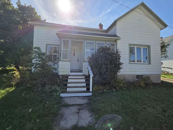 306 W 5th St, Pecatonica, IL 61063