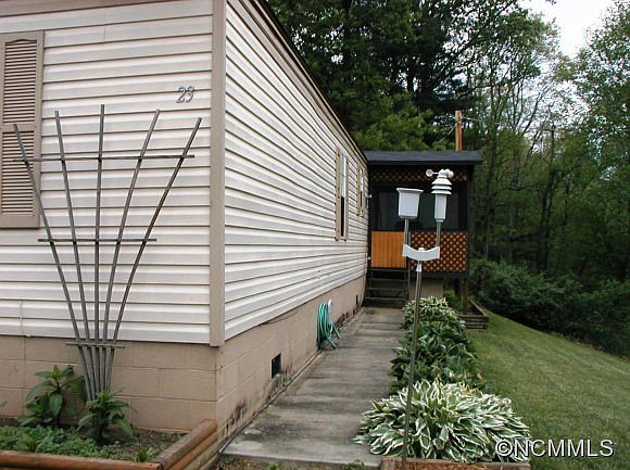 1st image of 23 Tarhill Dr