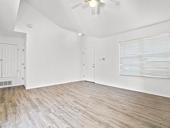 3rd image of 14338 Patriot Point Dr