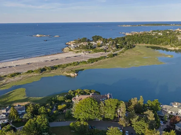 131 Nichols Rd, Cohasset, MA 02025