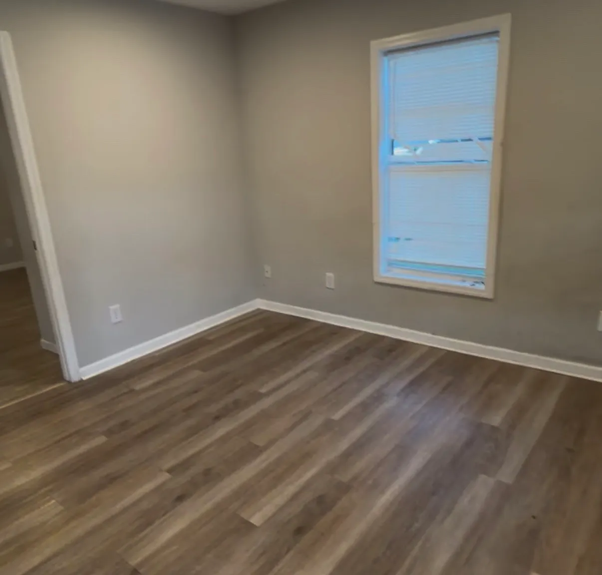 2 bed, 800 sqft, $1,550 — Photo 1