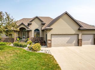 4616 Hunters Point S, Moorhead, MN 56560
