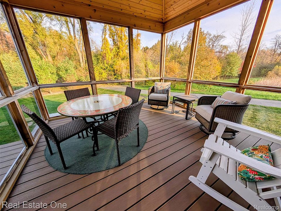 16988 Forest Edge, photo 13
