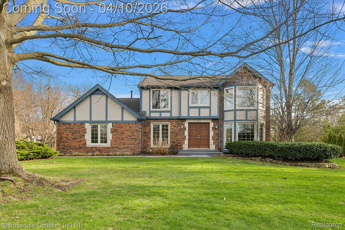 47269 S Chigwidden Dr photo 1