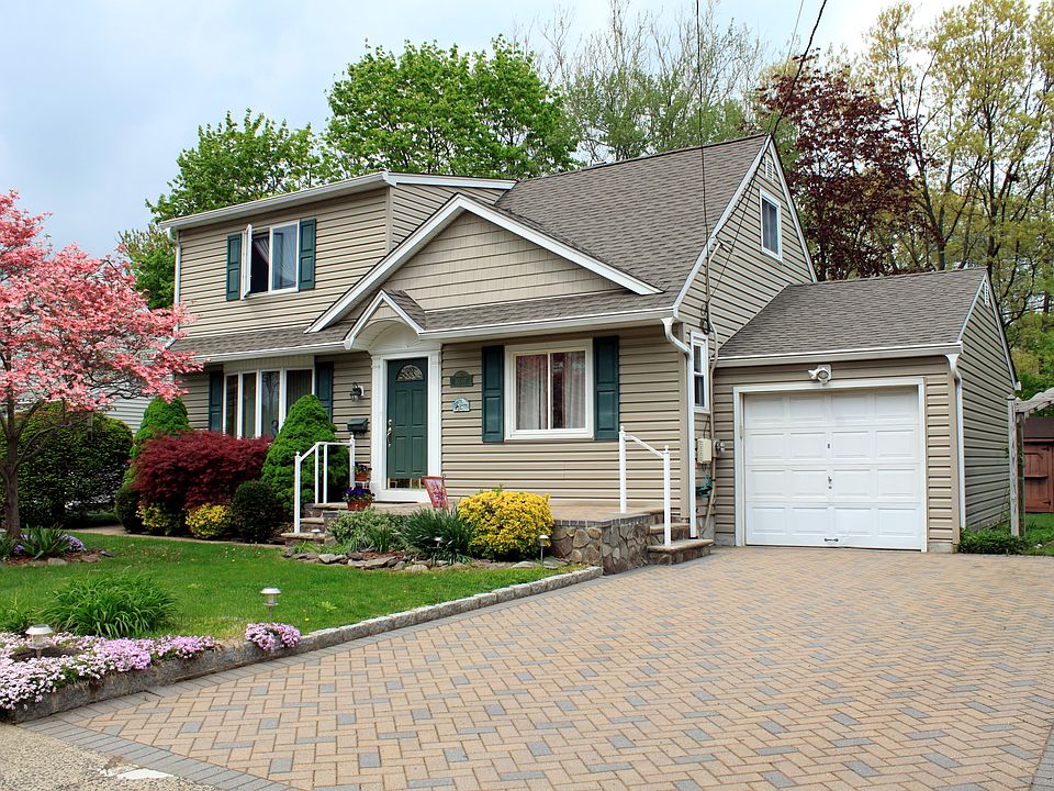 1st image of 30-07 Southern Dr