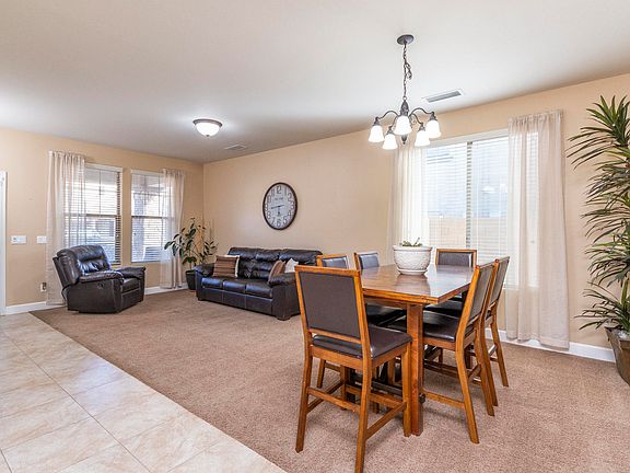 4th image of 18127 W Golden Ln