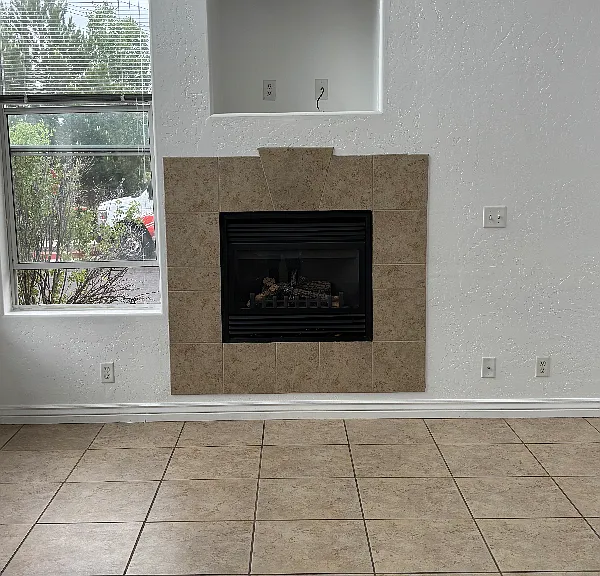 1520 E Helen Way — Photo 4