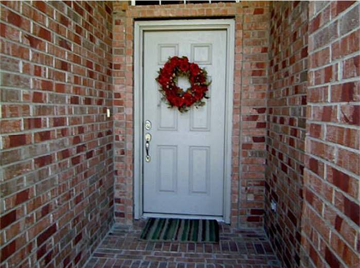 Inviting Brick frnt porch
