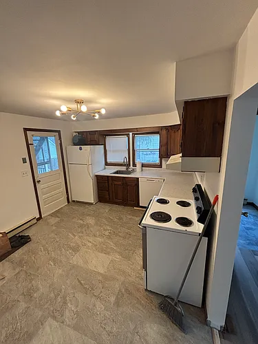 2 Russell St #2A Photo 1