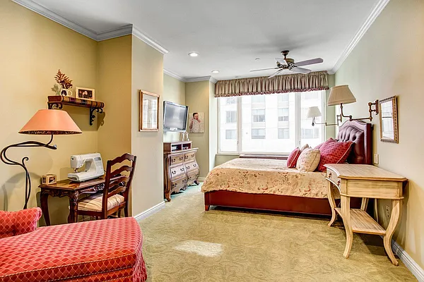 Sold by BLU Real Estate | media 10