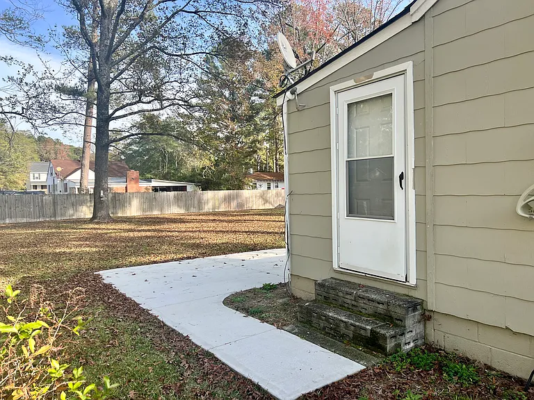 221 Mae Byrd Rd — Photo 17