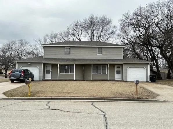 631 W Broadway Ave #633, Augusta, KS 67010