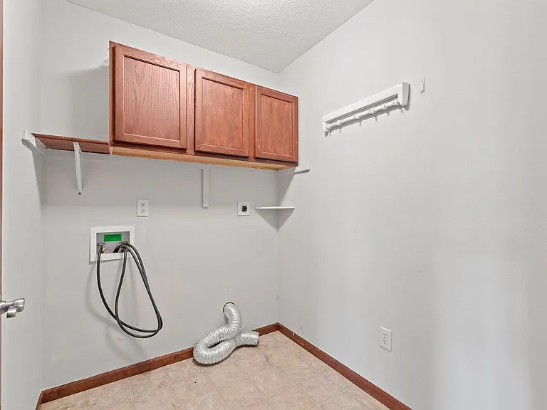 3510 Flowing Brook Dr — Photo 19
