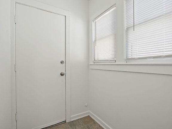 5th image of 1728 W 82nd St #1/2