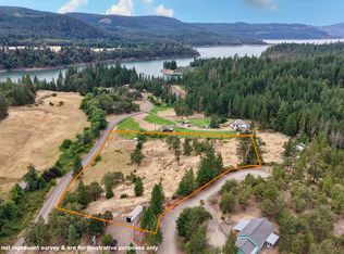 354 Evergreen Dr, Prospect, OR 97536