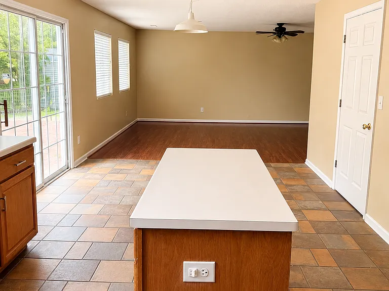 2610 Chatfield Dr — Photo 10