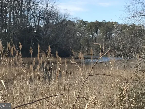 7820 Grape Ct, Lusby, MD 20657