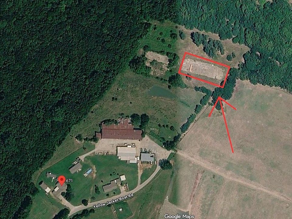 1st image of 828 Yellow Jacket Rd