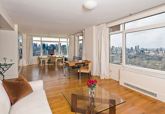 2nd image of 30 E 85th St APT 25A
