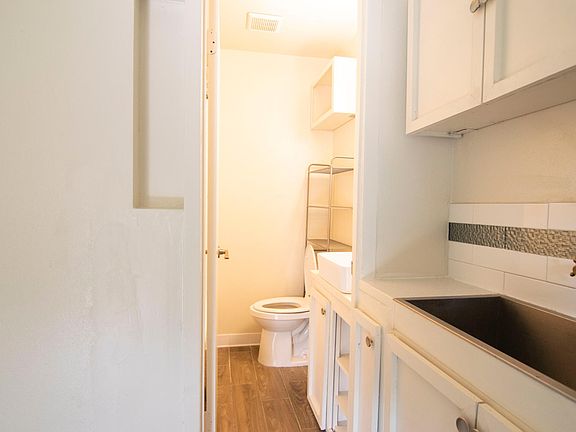 4th image of 8931 Gaylord Dr