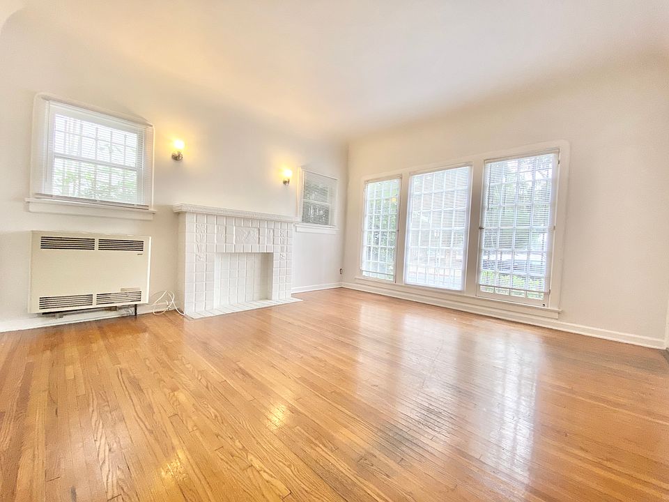 1st image of 506 N Genesee Ave