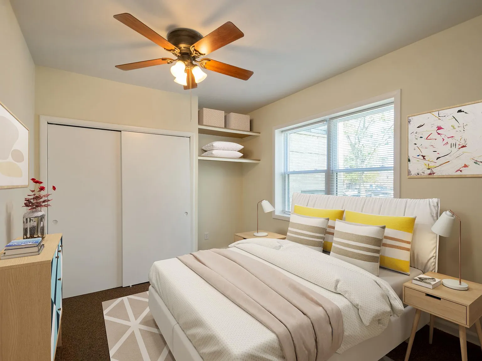 2 bed, 700 sqft, $1,550 — Photo 2