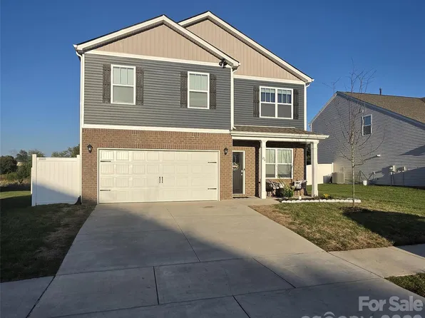 274 Wheatfield Rd, Fletcher, NC 28732