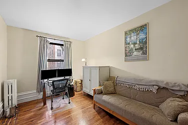 Rented by Nest Seekers International