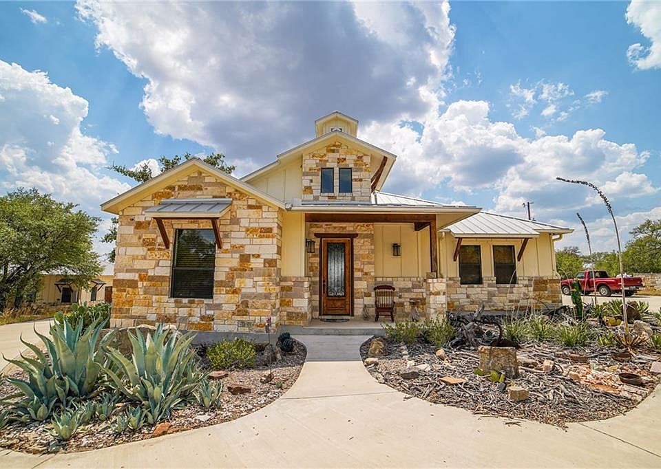 1st image of 650 Amber Oaks