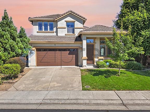 2nd image of 2342 Canary Dr
