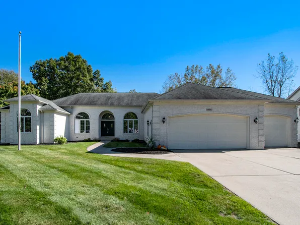 1860 Cherry Run Dr NW, Grand Rapids, MI 49504