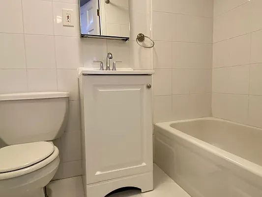 Rented by Beekman Street Realty | media 26