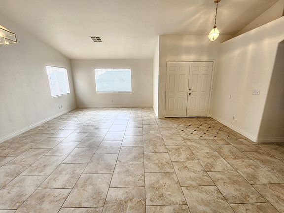 3rd image of 2510 Roaring Lion Ave