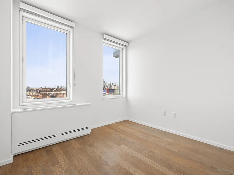 202 8th St #7C — Photo 5