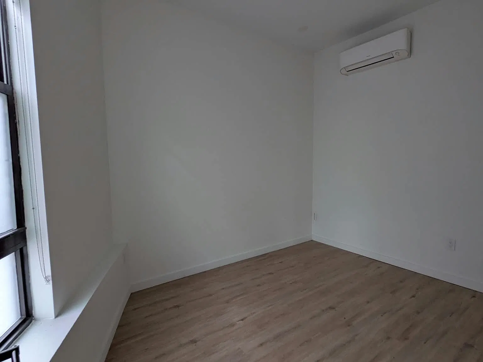 2 bed, $2,115 — Photo 4