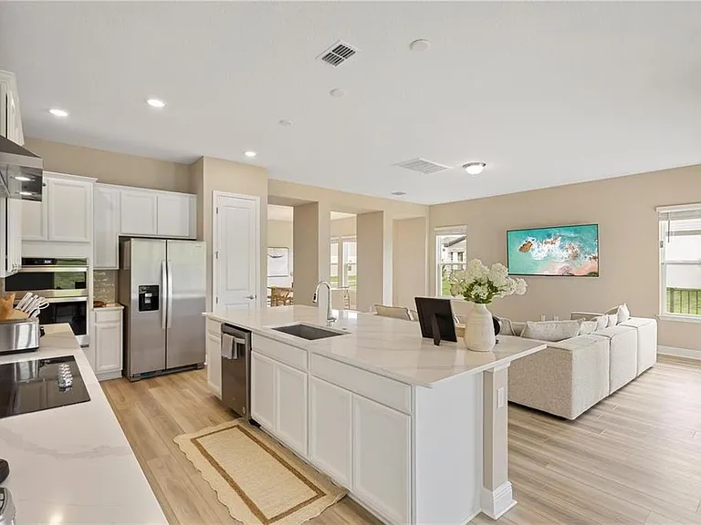 16031 Silver Brook Way — Photo 21
