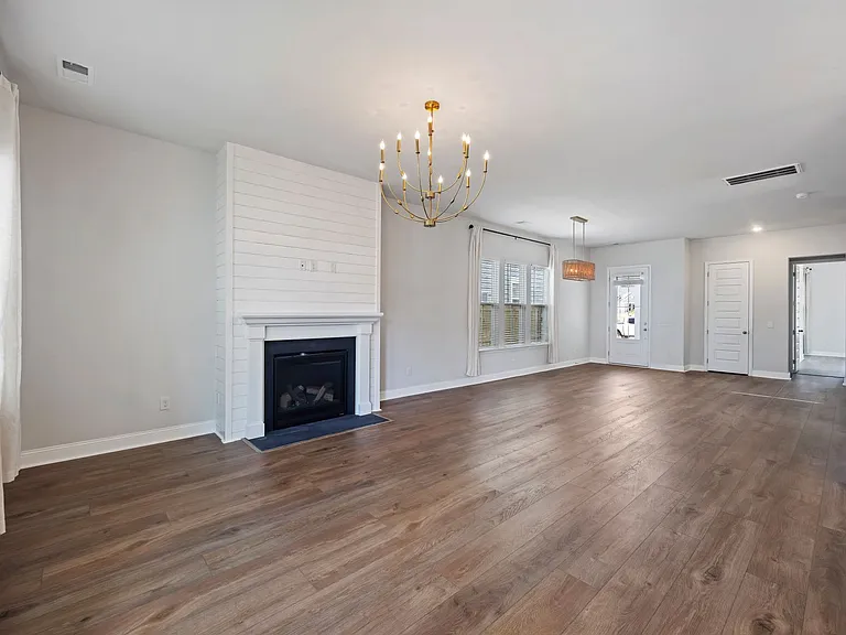 1014 Shore Lap St — Photo 10