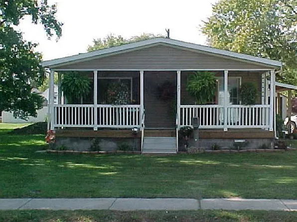 301 S College St, Salem, IL 62881