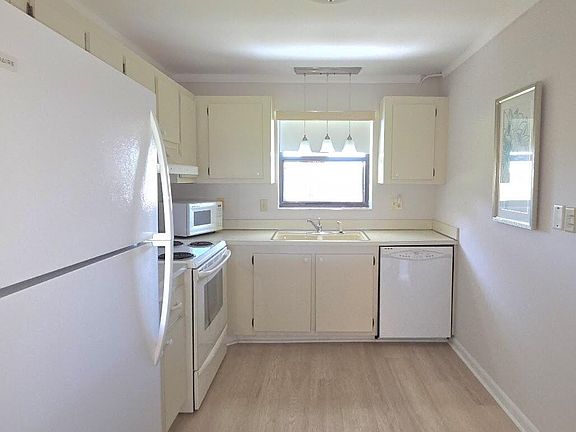 3rd image of 2101 W Woolbright Road #J102