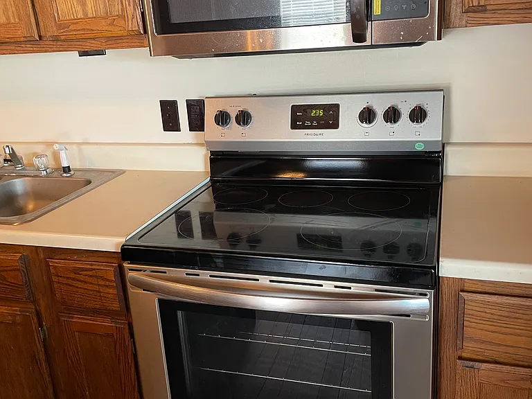 275 Market St #201 — Photo 8
