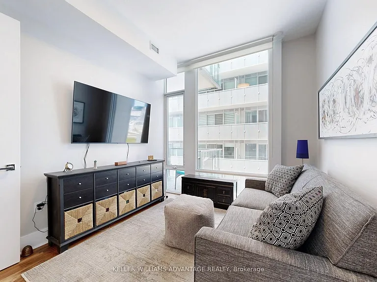 29 Queens Quay E #401 — Photo 24