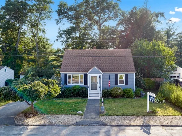 187 Campbell Dr, Lowell, MA 01851