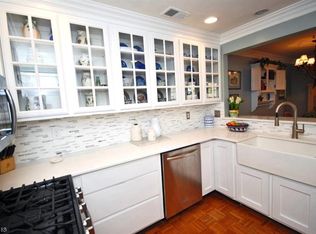 3 N Stone Edge Rd, Bedminster, NJ 07921